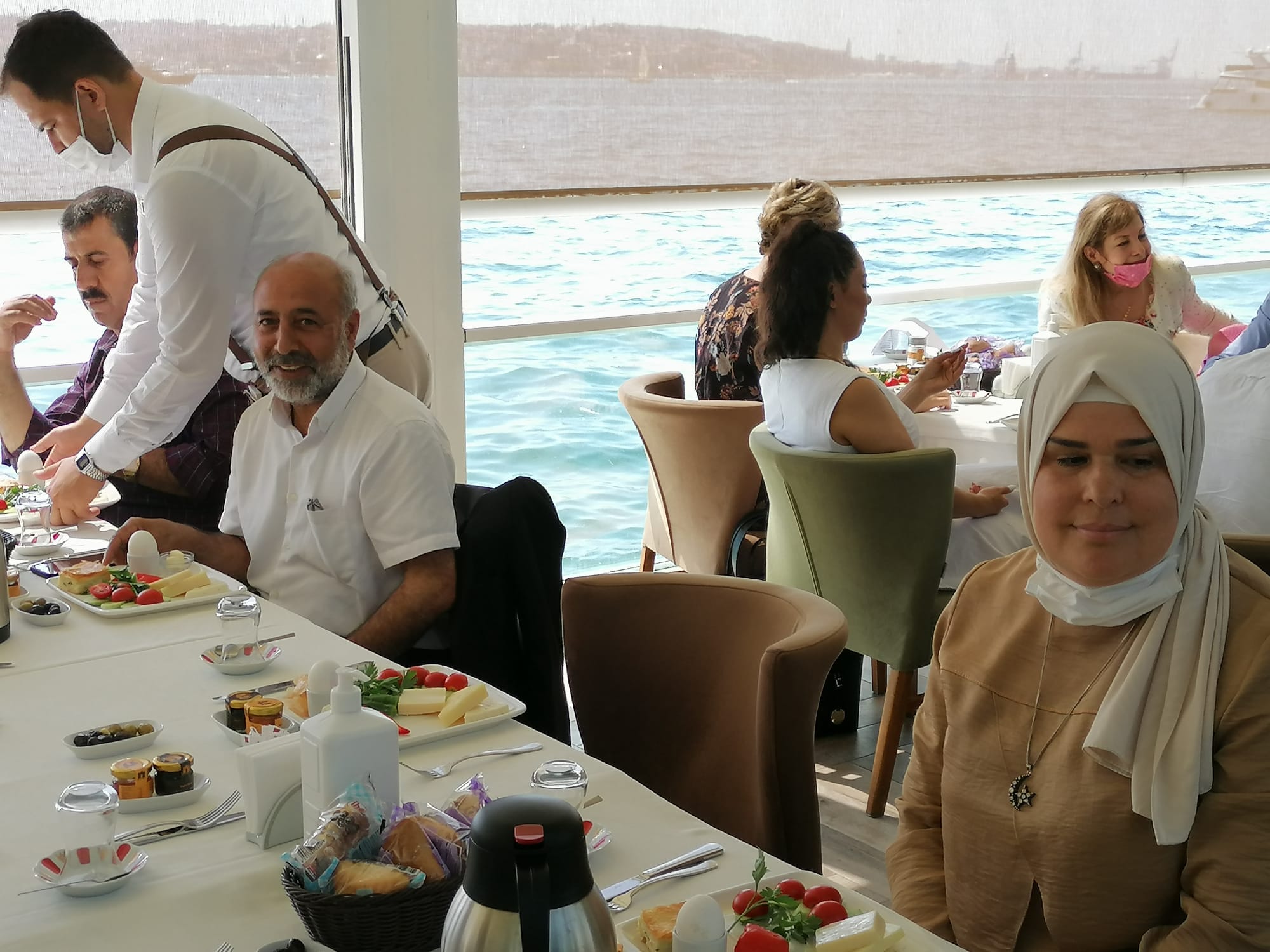 7abb8956-67e0-4843-b962-61b2aa6e5a81